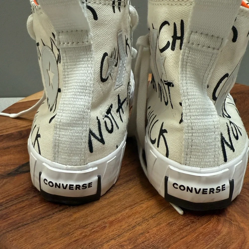 Converse White and‎ Orange Kids Sneakers 6 youth/ Womens 8